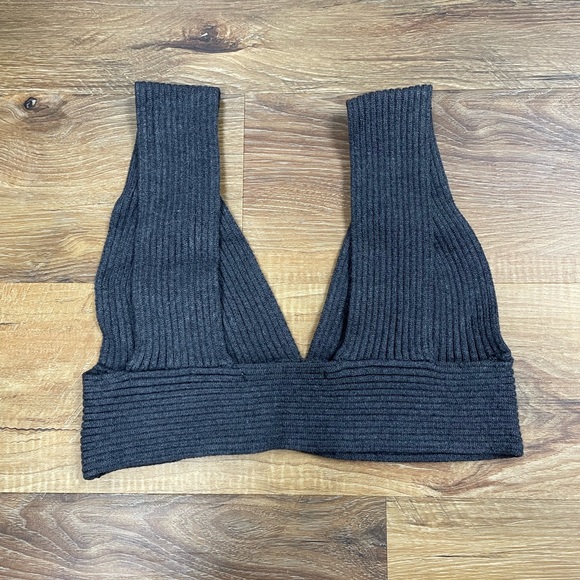 NWOT Zara Knit Cropped Bralette Top sz M Grey - Picture 2 of 3